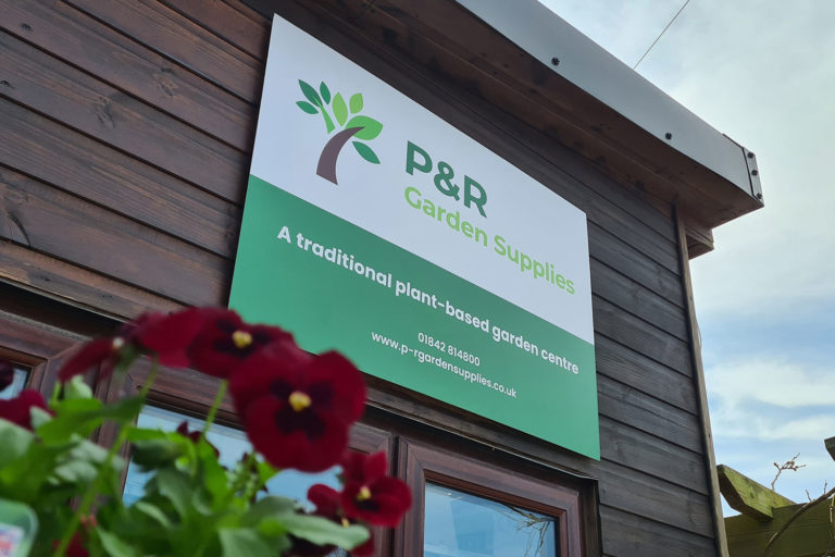 P&R Garden Supplies Sign
